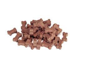 Alimento Complementare per cani adulti, deliziosi biscottini morbidi a forma di osso al gusto di prosciutto. Dare a cani con età superiore a 6 mesi come gustoso snack o premio in qualsiasi momento della giornata, da 1 a 12 pezzi.