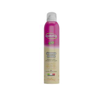 Inodorina Shampoo Mousse è l’ideale per garantire l’igiene quotidiana di cani, gatti e cuccioli anche senza acqua. La formulazione emolliente e la profumazione delicata detergono a fondo e proteggono il manto e la cute, rispettando il Ph naturale dell’animale. Dopo il lavaggio il pelo resta a lungo lucente e profumato. E' indicato anche per lavaggi frequenti.