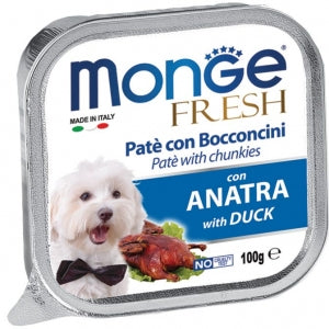 Delizioso paté con un cuore di prelibati bocconcini all'interno. Alimento completo per cani.  Senza coloranti, conservanti e con un basso tenore di zuccheri, è ideale per cani di piccola taglia e come premio per i cani più grandi. Agnello, Anatra, Maiale, Salmone, Manzo, Pollo, Verdure, Tacchino, Merluzzo, Tonno, 